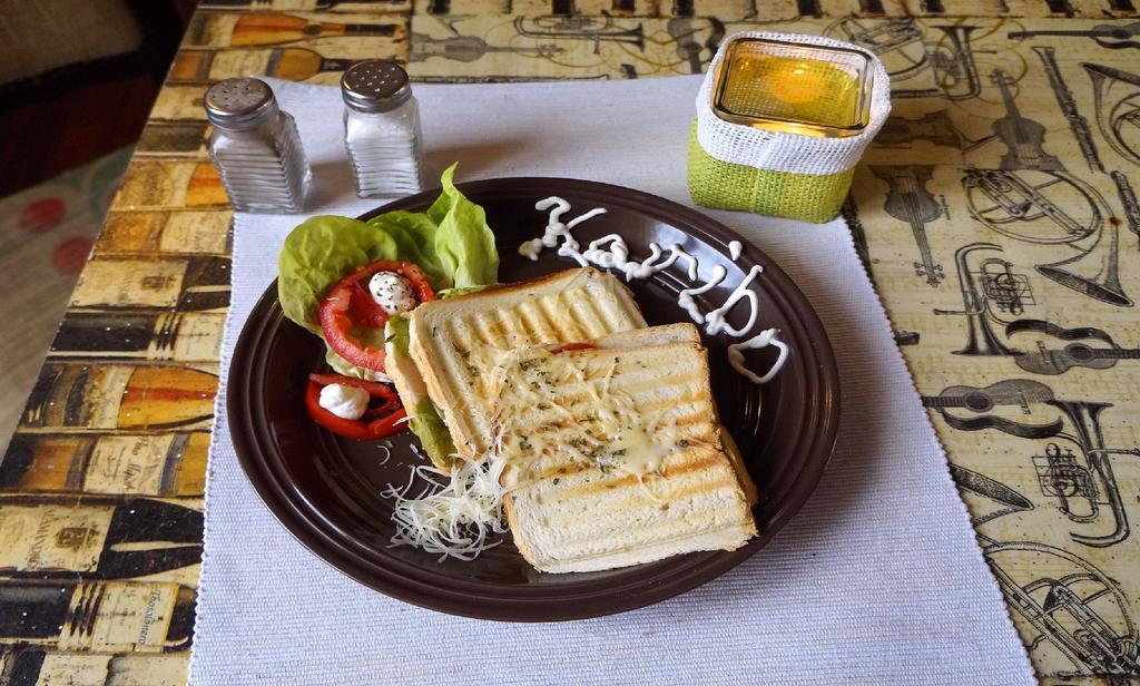 Ugostiteljski Objekat Karibo Hotel ซอมโบร์ ภายนอก รูปภาพ